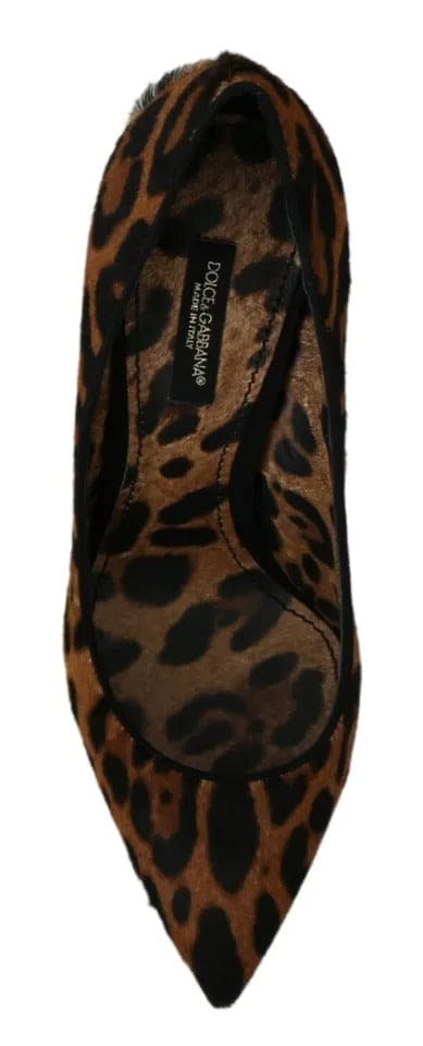 Zapatos de tacón de pelo de poni con estampado de leopardo marrón de Dolce &amp; Gabbana