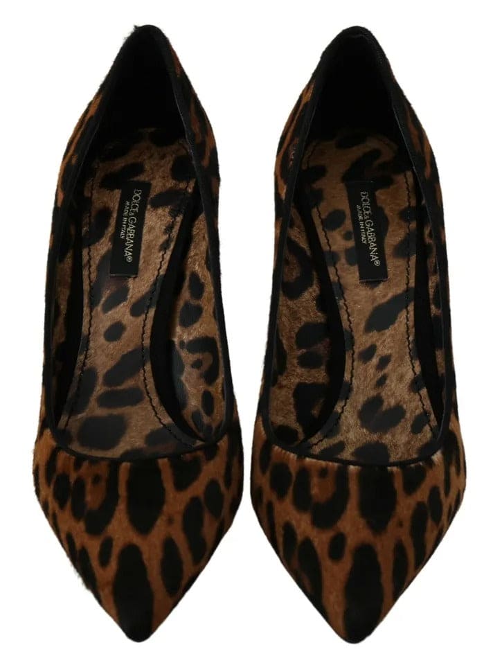 Zapatos de tacón de pelo de poni con estampado de leopardo marrón de Dolce &amp; Gabbana