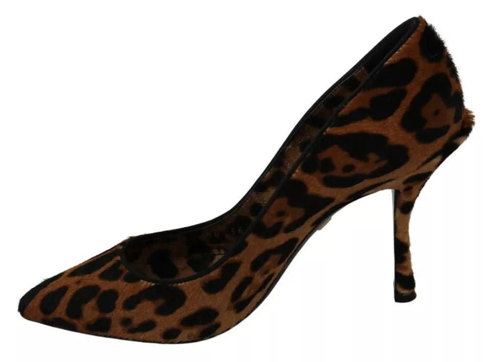 Zapatos de tacón de pelo de poni con estampado de leopardo marrón de Dolce &amp; Gabbana