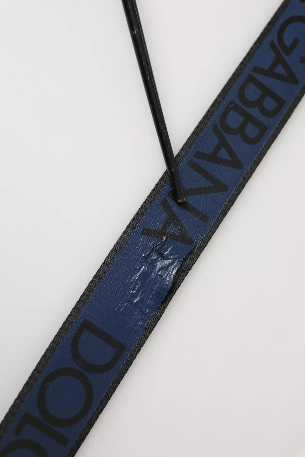 Ceinture Dolce &amp; Gabbana avec boucle en métal argenté et logo bleu et noir