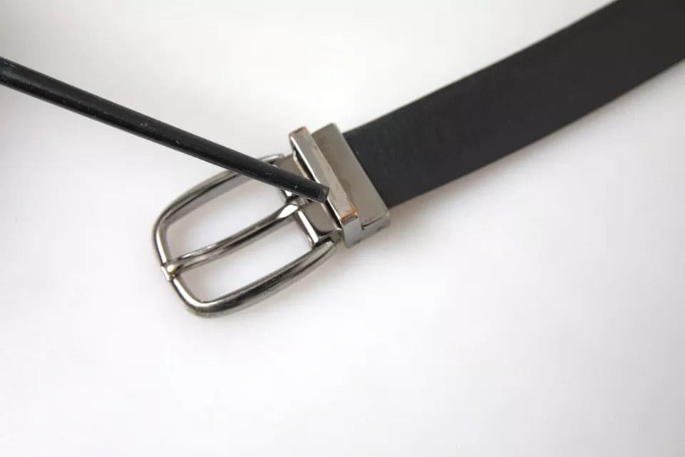 Ceinture Dolce &amp; Gabbana en cuir noir avec boucle en métal argenté pour homme