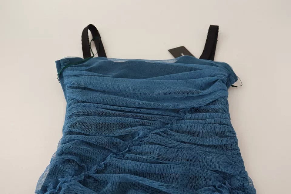 Vestido tubo de tul fruncido con ribete de malla azul de Dolce &amp; Gabbana