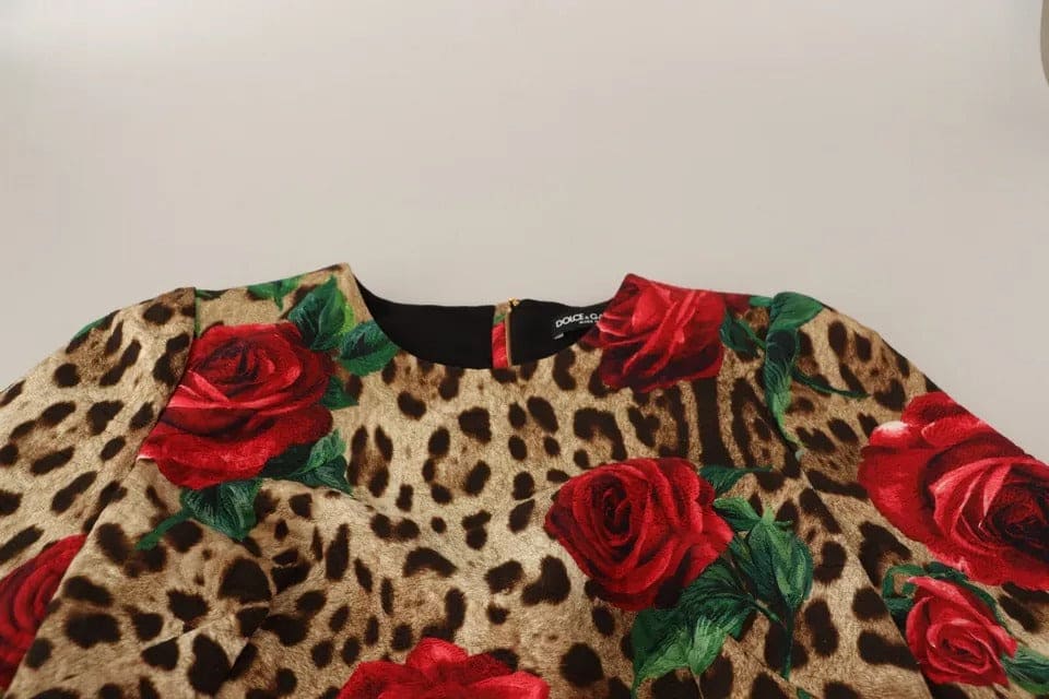 Vestido de algodón con estampado de leopardo y rosas rojas de Dolce &amp; Gabbana en forma de A