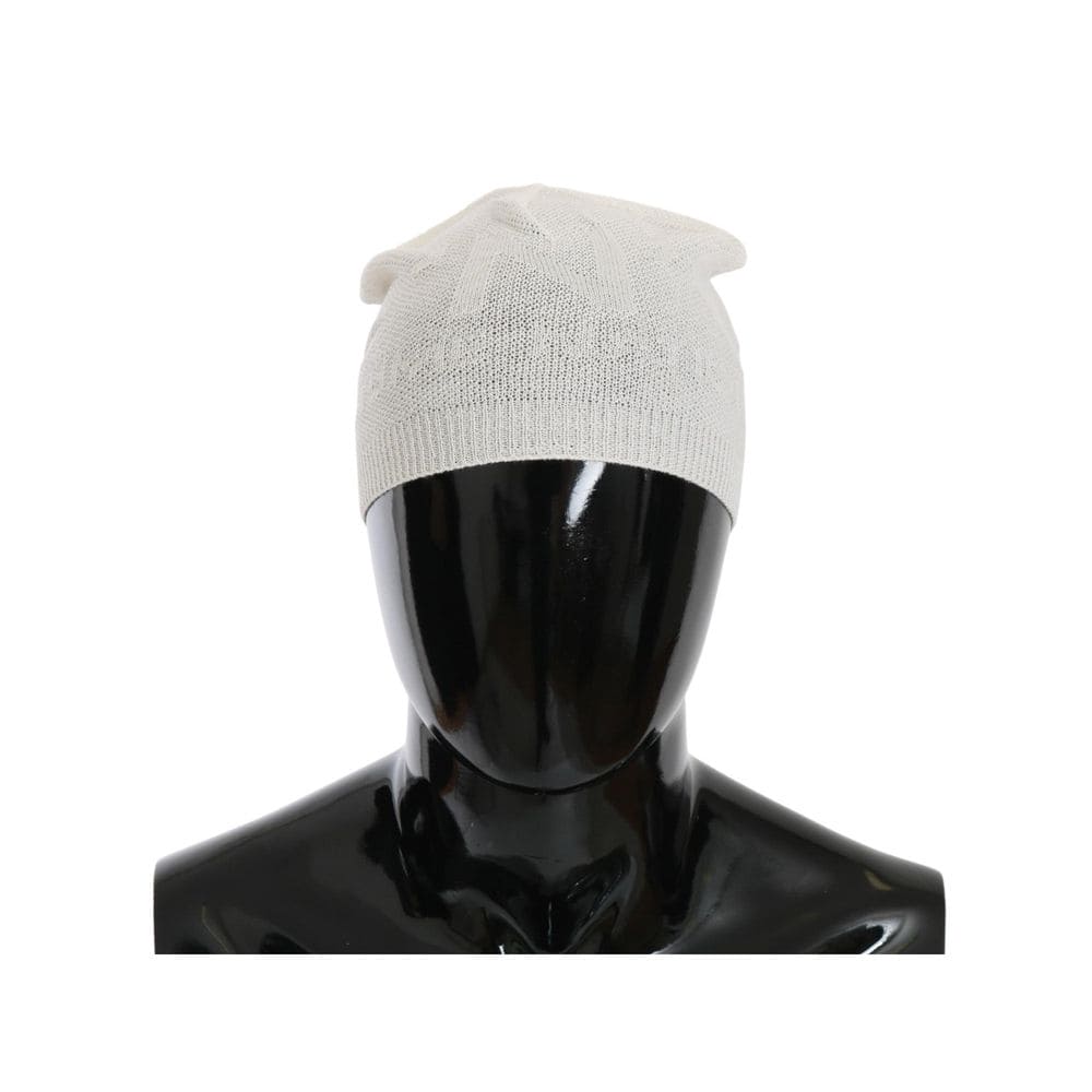 Costume national de chapeaux blancs et casquette