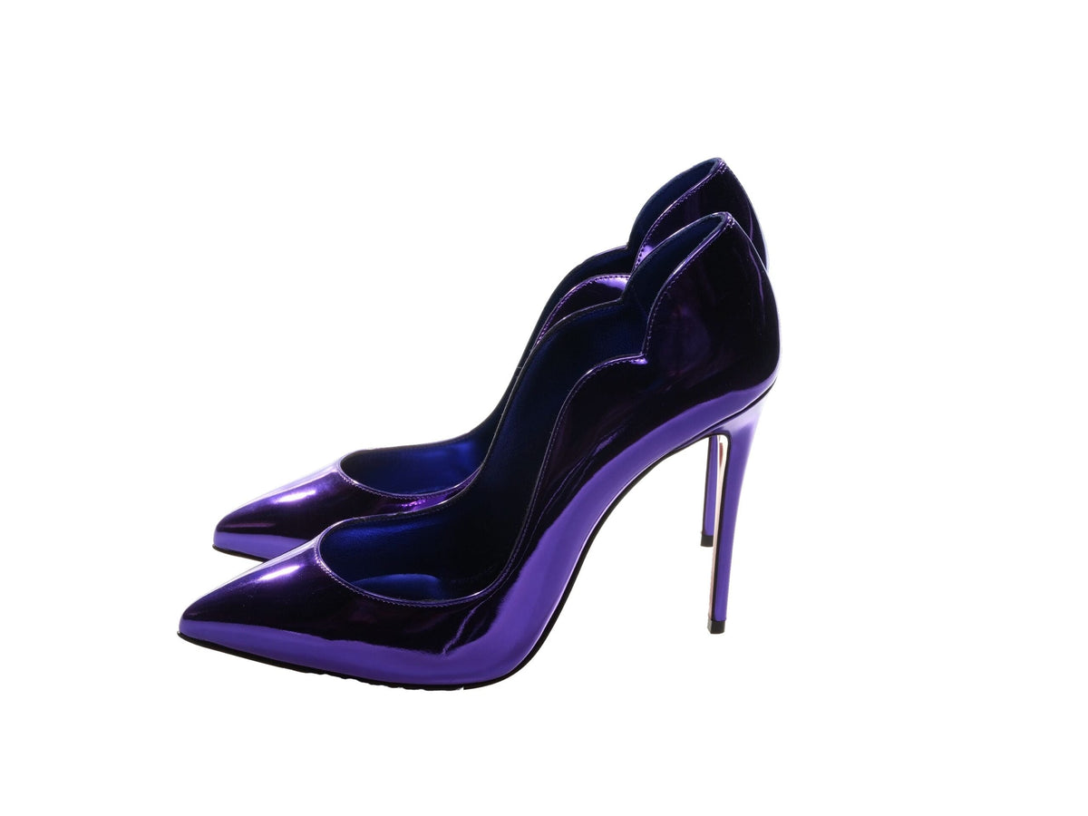 Christian Louboutin Hot Chick 100 - Zapatos de tacón alto de charol con efecto espejo en color morado