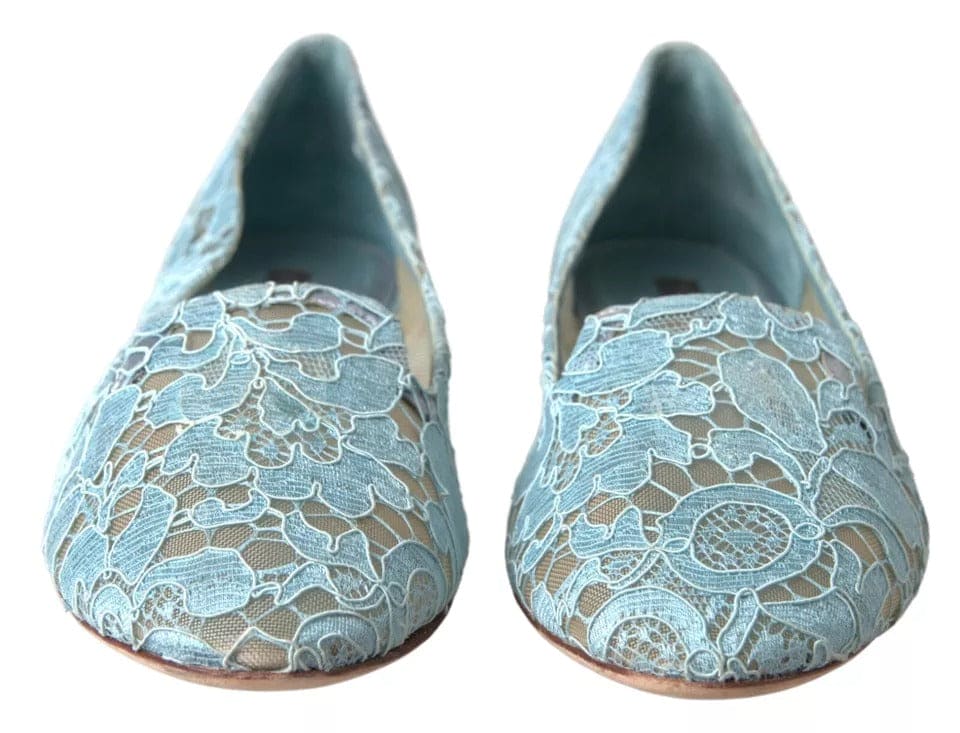 Mocassins plats en dentelle fleurie bleu clair Dolce &amp; Gabbana