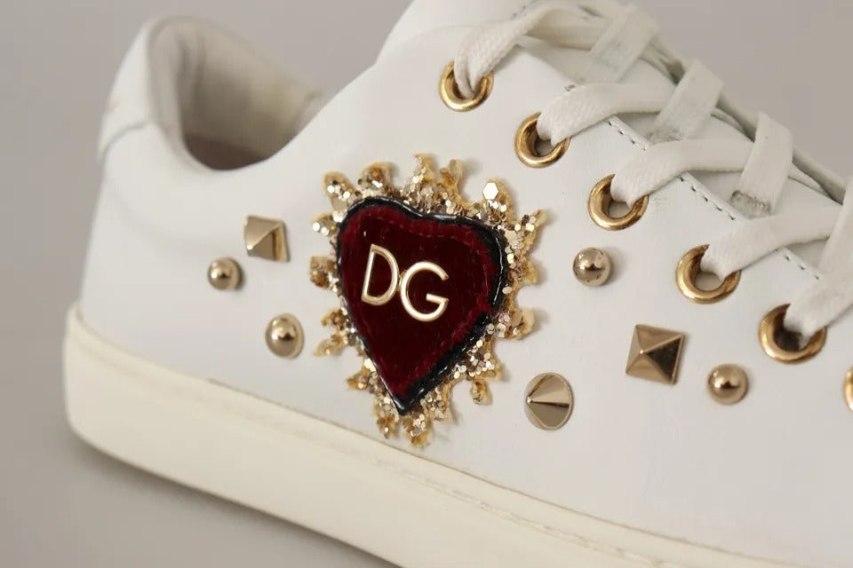 Zapatillas deportivas Dolce &amp; Gabbana de piel blanca con corazón rojo y dorado