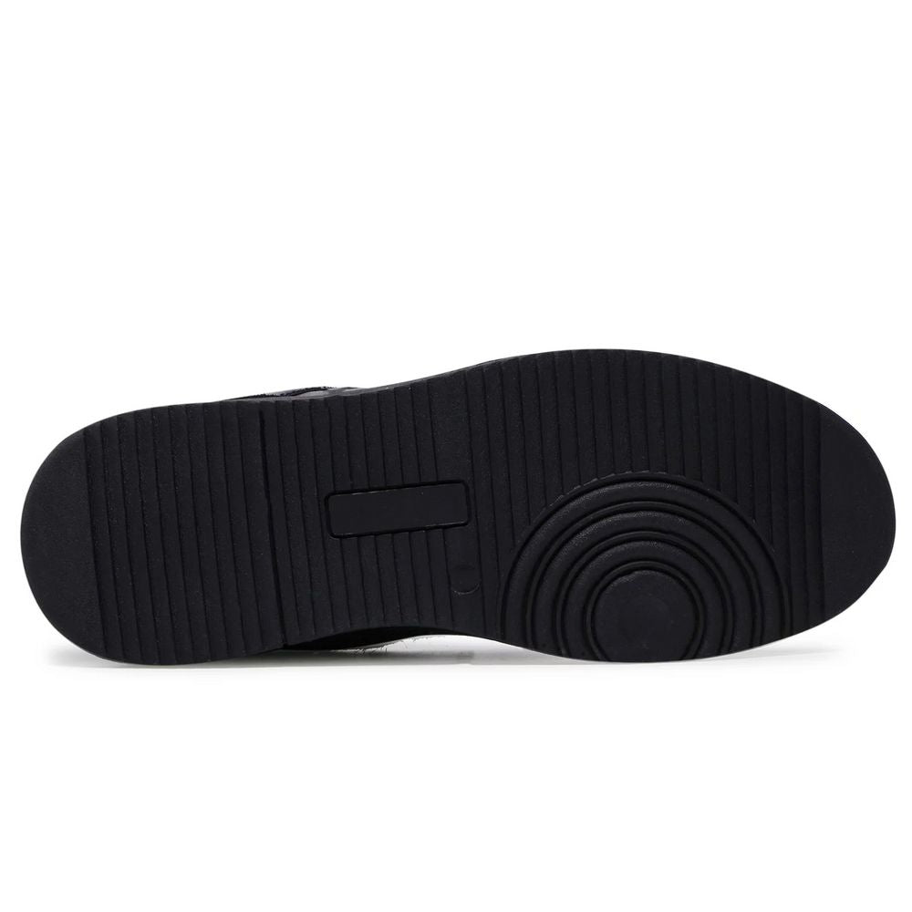 Zapatillas de piel de becerro de color negro de Versace Jeans