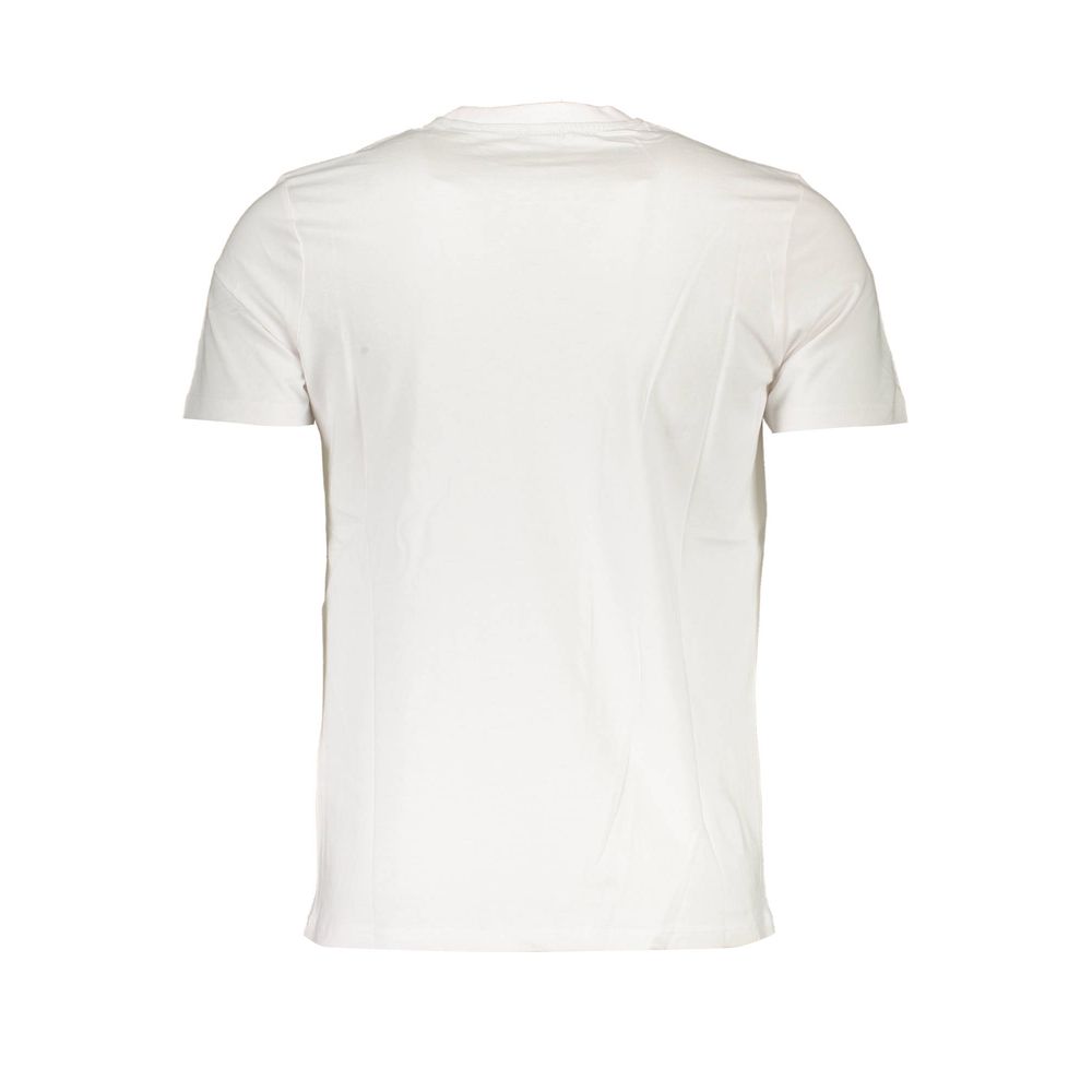 Camiseta blanca elegante de cuello redondo con detalle de logotipo de North Sails