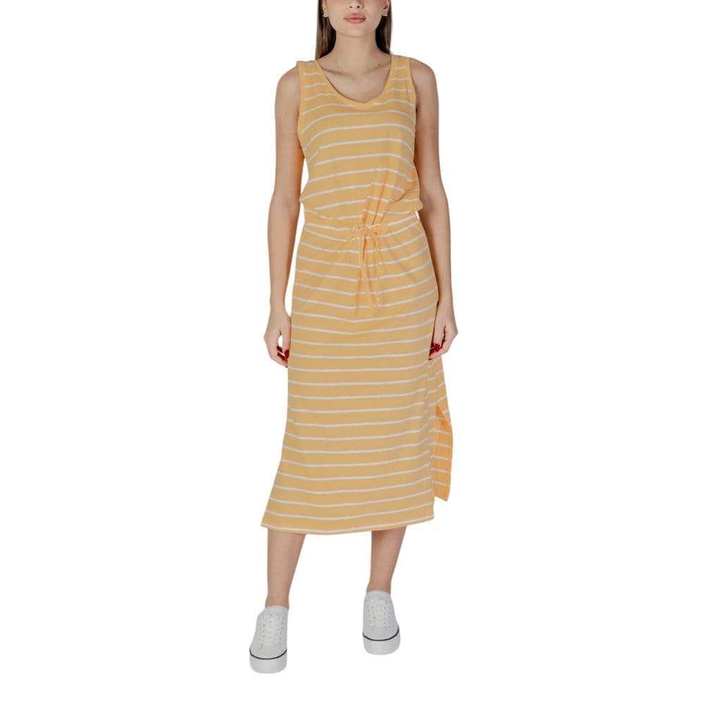 B.Young Yellow Cotton Dress