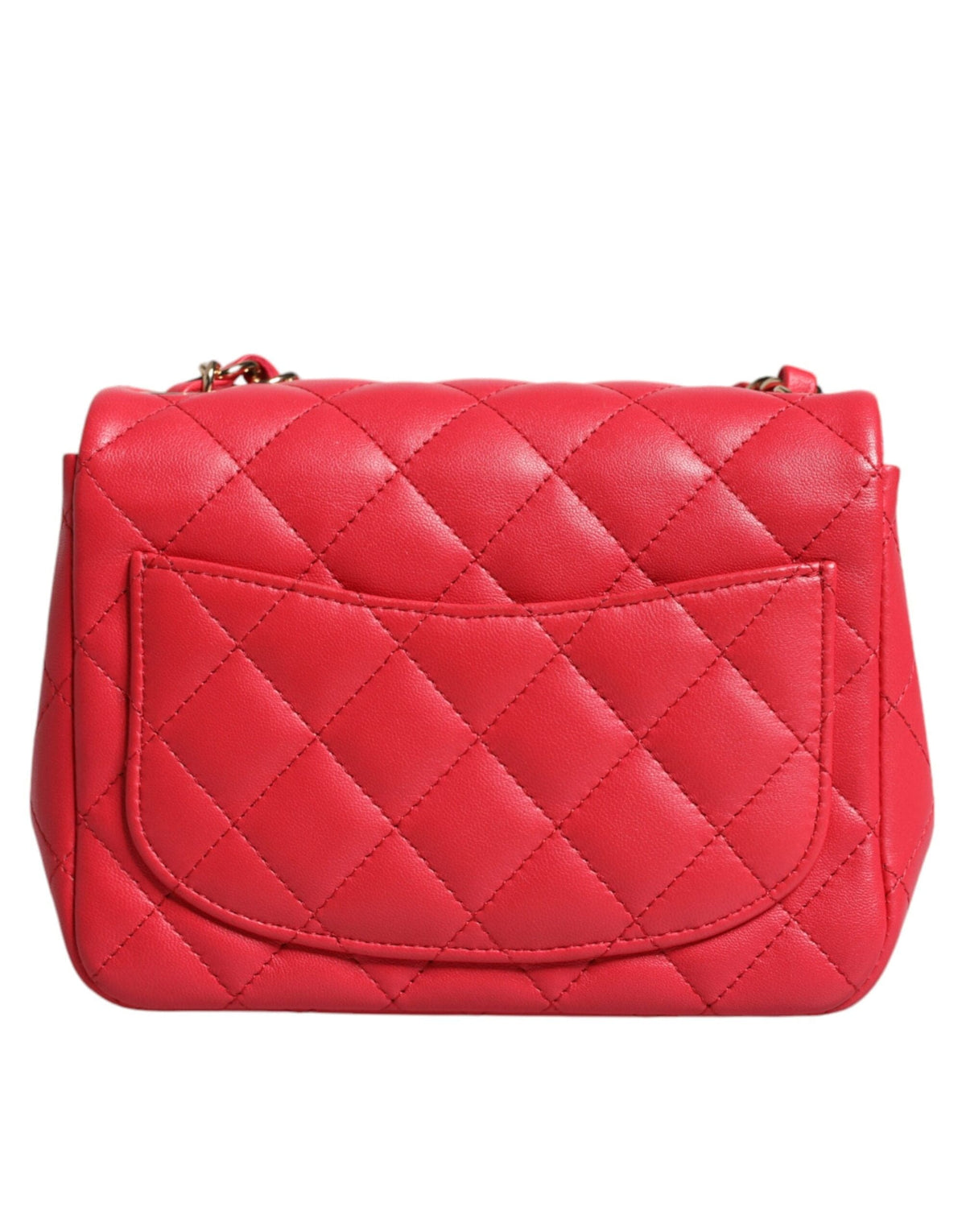 Mini sac à main Chanel en cuir d'agneau matelassé rose à bandoulière avec chaîne
