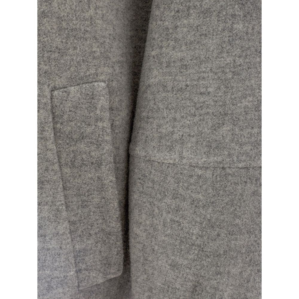 Chaqueta de lana gris elegante de Herno para un estilo atemporal