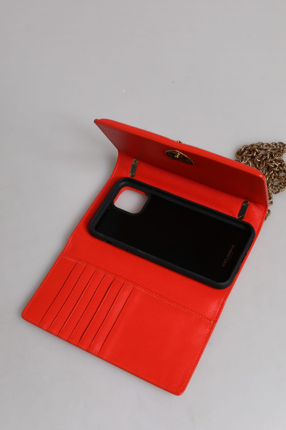 Sac bandoulière matelassé rouge Dolce &amp; Gabbana avec chaîne pour téléphone