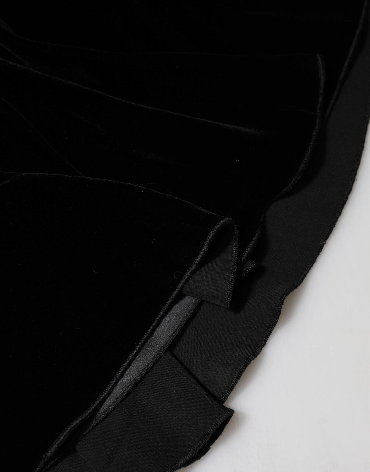 Dolce & Gabbana Black High Waist Fit Flared Midi Skirt