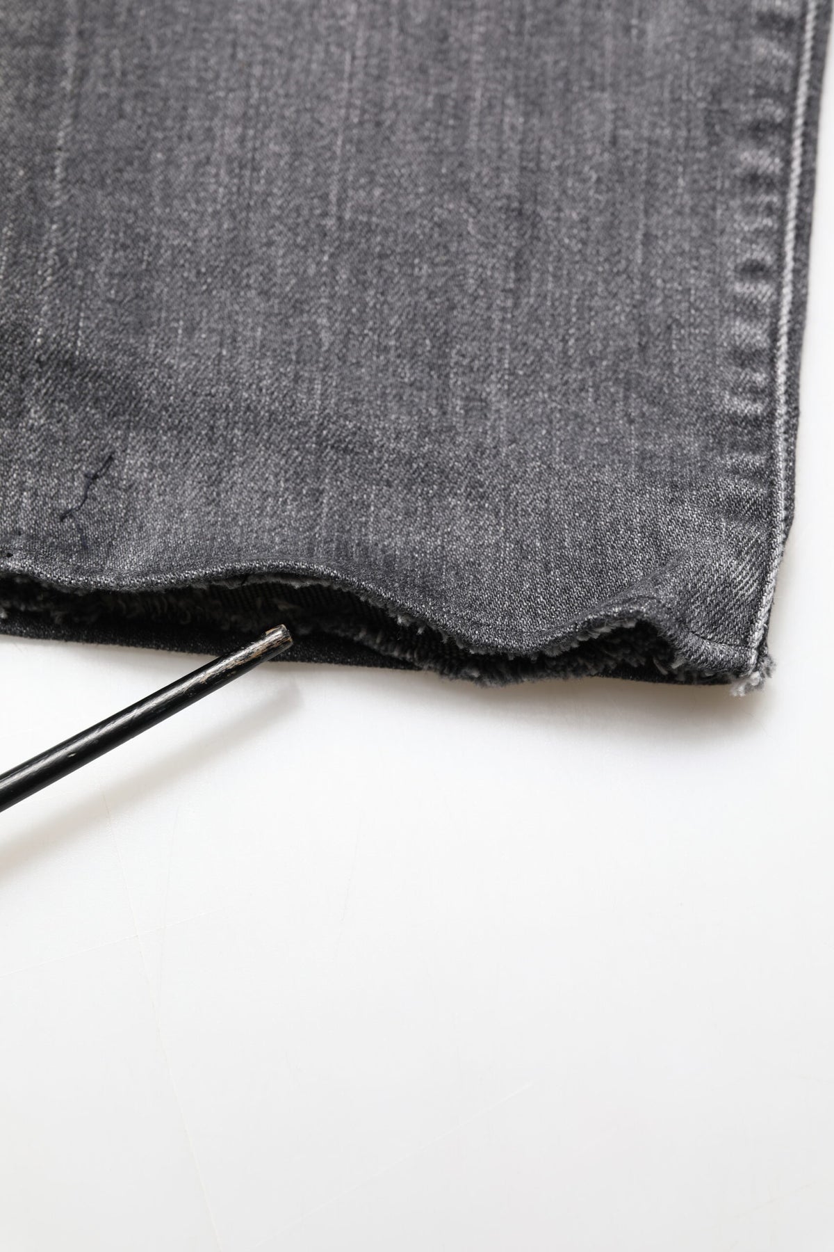 Dolce & Gabbana Grey Cotton Denim Slim Fit Distressed Pants Jeans