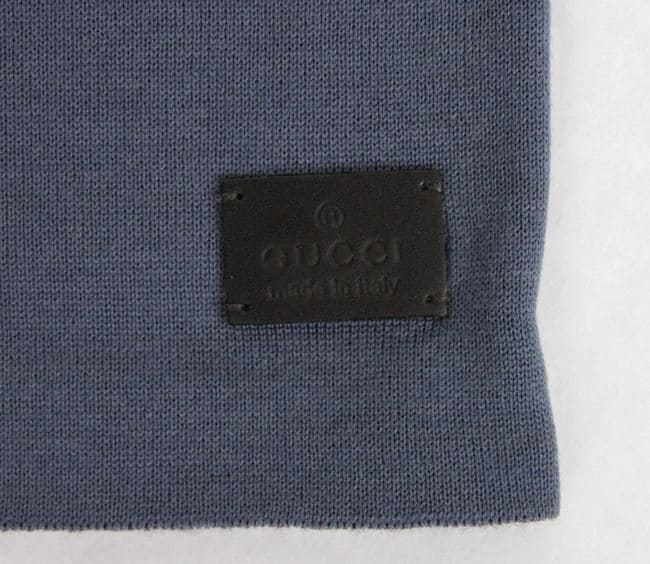 Gorro de lana de punto mediano unisex de color azul burdeos de Gucci